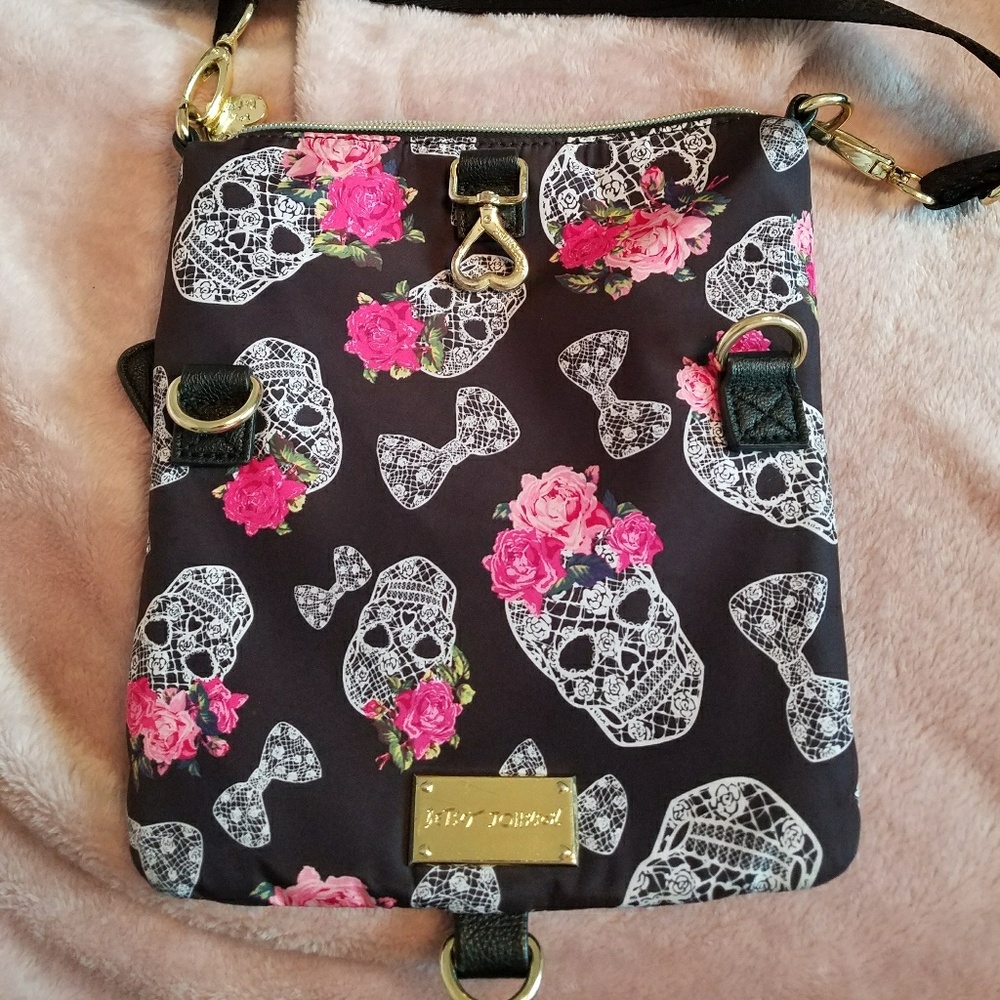 Betsey Johnson skull crossbody